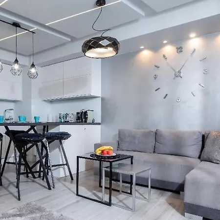 Klifowa 27 公寓 里沃